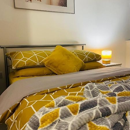 #0509 Two Bedroom Serviced Apartment- Free Parking Derby Esterno foto