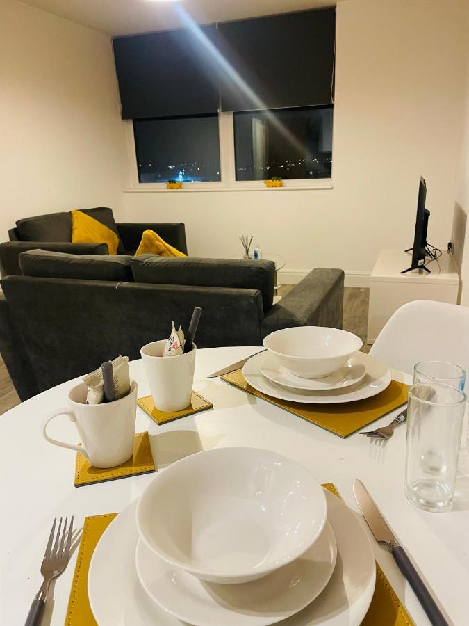 #0509 Two Bedroom Serviced Apartment- Free Parking Derby Esterno foto